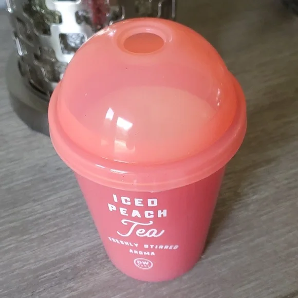 DW Home Summer Smelling Peach Iced Tea Candle 11.2 oz - Picture 3 of 6